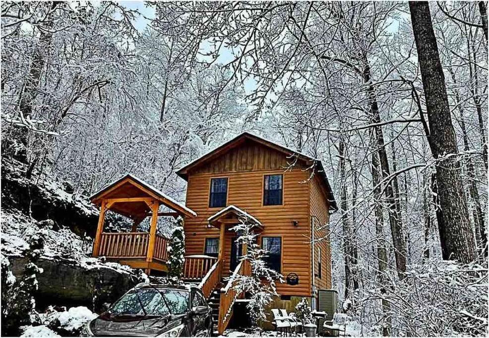 Permanent Vacation-Private Honeymoon Cabin With Hot Tub Sevierville Exterior photo