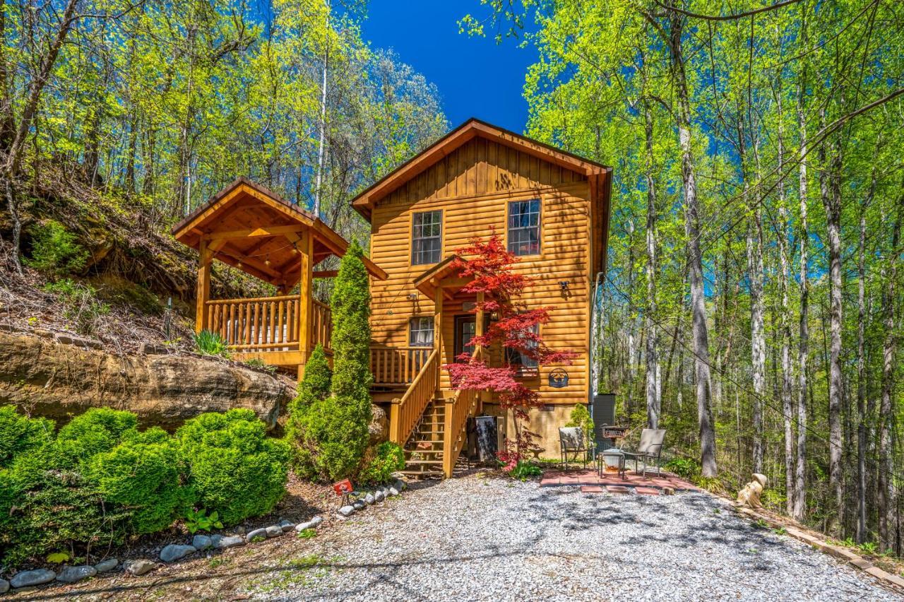 Permanent Vacation-Private Honeymoon Cabin With Hot Tub Sevierville Exterior photo